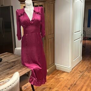✅Unbranded satin zip up dress 6?